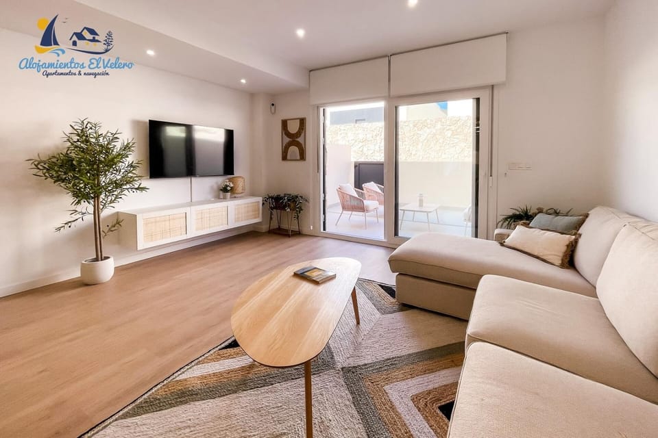 Communal lounge/ TV room, Seating area, Evening entertainment