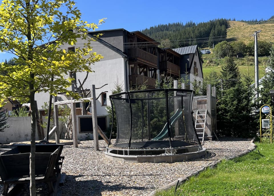 folk cottages Vyšná Boca main cottage Country House in Slovakia