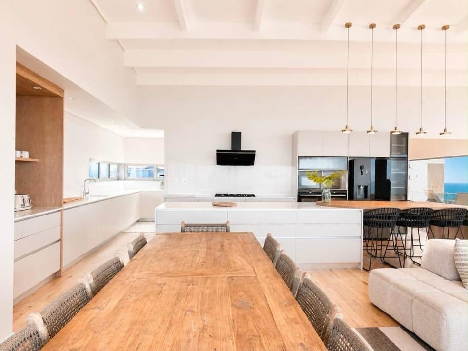 Shoreline Serenity - Pinnacle Point Estate House in Western Cape
