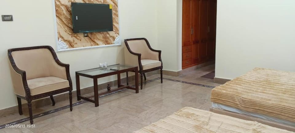 Hotel Crescent Multan Hotel in Punjab