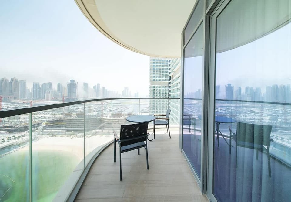 Luxurious 3BR with Maid Room Residence in Marina Vista Apartment in Dubai