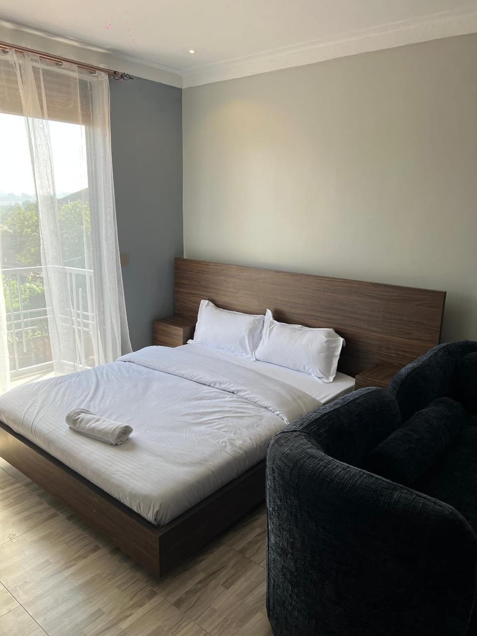 Bed, Living room, Seating area