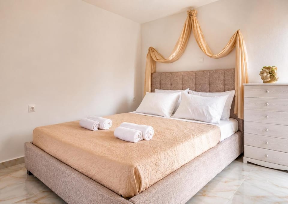 Helios Cave Suite Apartment in Rhodes