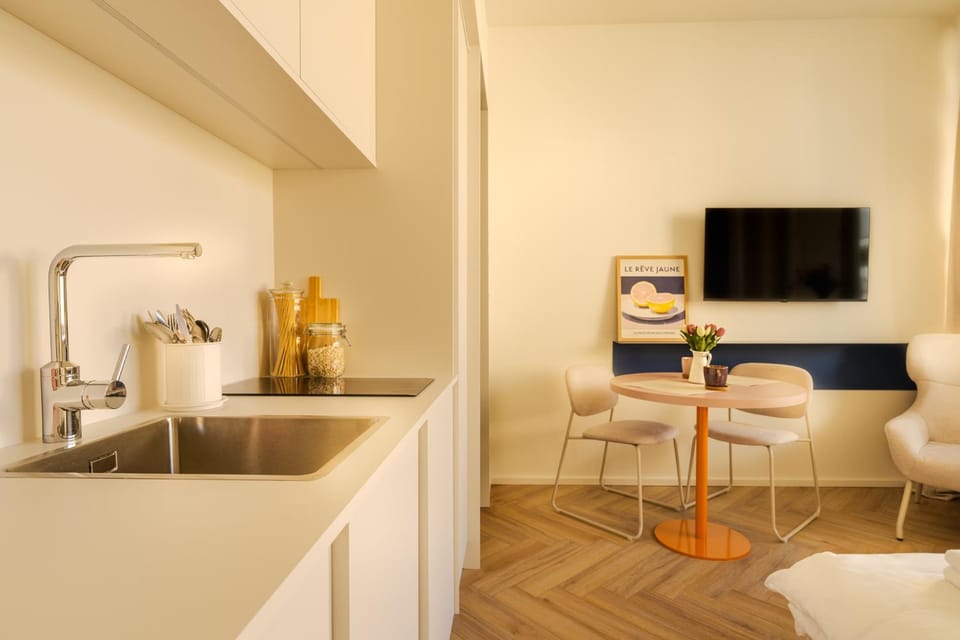 Kitchen or kitchenette