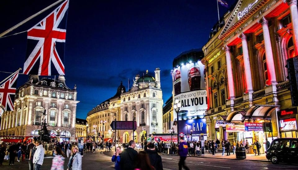 Designer 1 Bed Apartment in Mayfair Steps To New Bond Street and 3 min Walk to Oxford Circus Station Apartment in City of Westminster