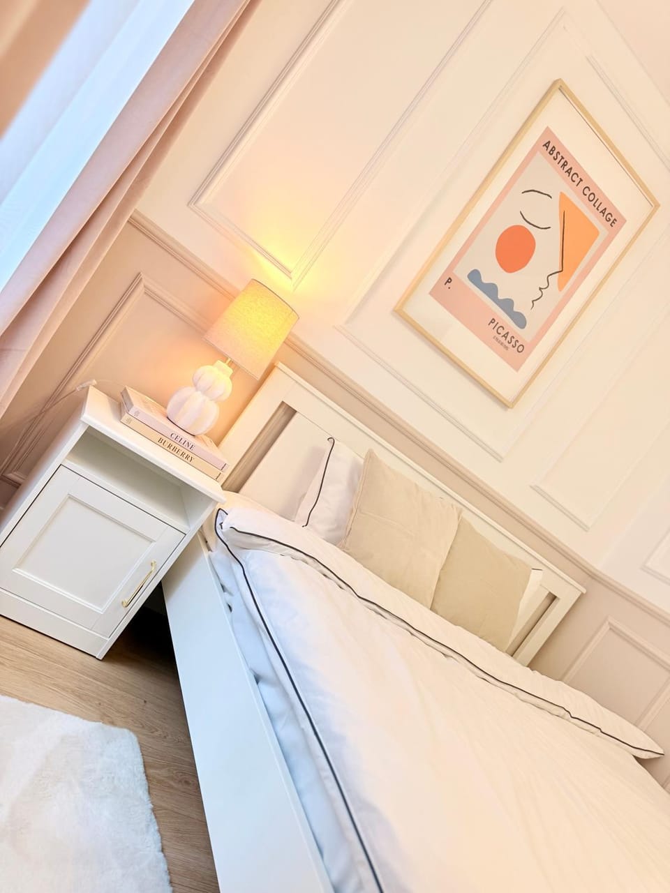 Bed, Bedroom, City view, heating, heating, wardrobe