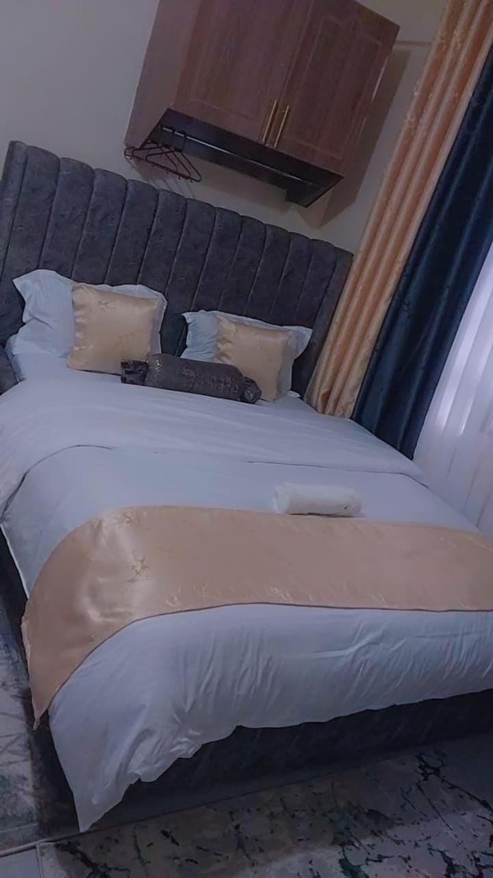 Junsons Suites Apartment in Uganda