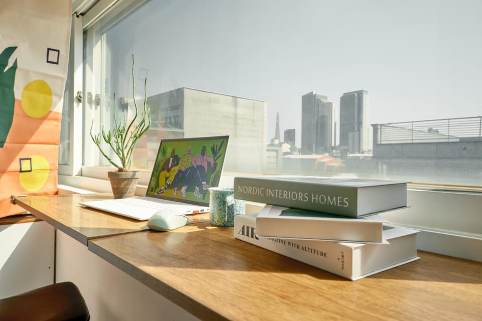 View (from property/room), Balcony/Terrace, City view, Landmark view, Quiet street view