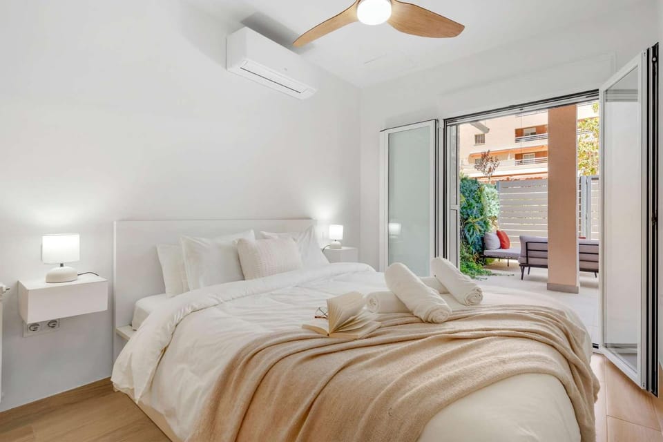 Modern 2BR Marbella Centre Pool & Terrace Apartment in Marbella