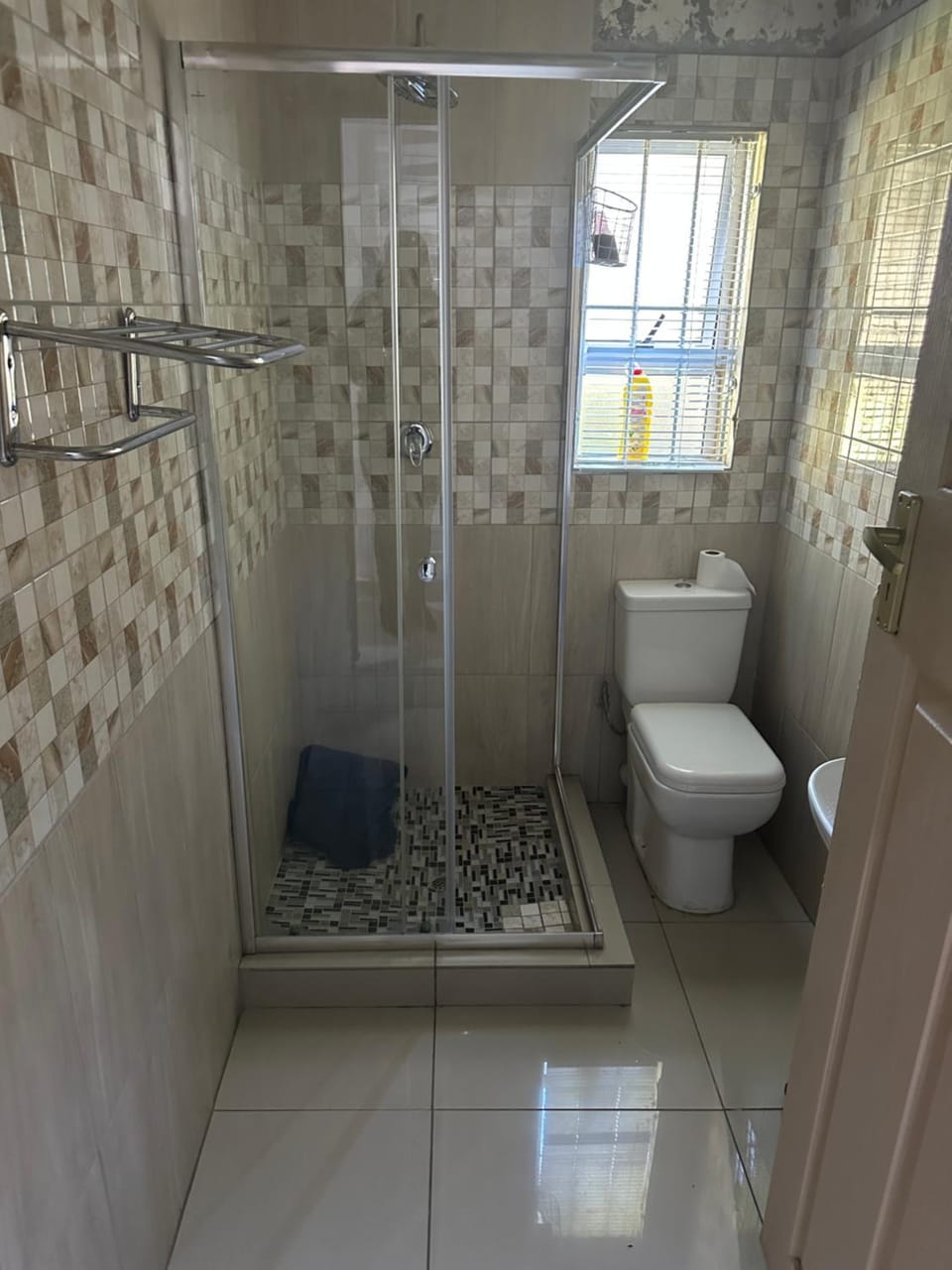 Royaltics Lumina house Apartment in Roodepoort