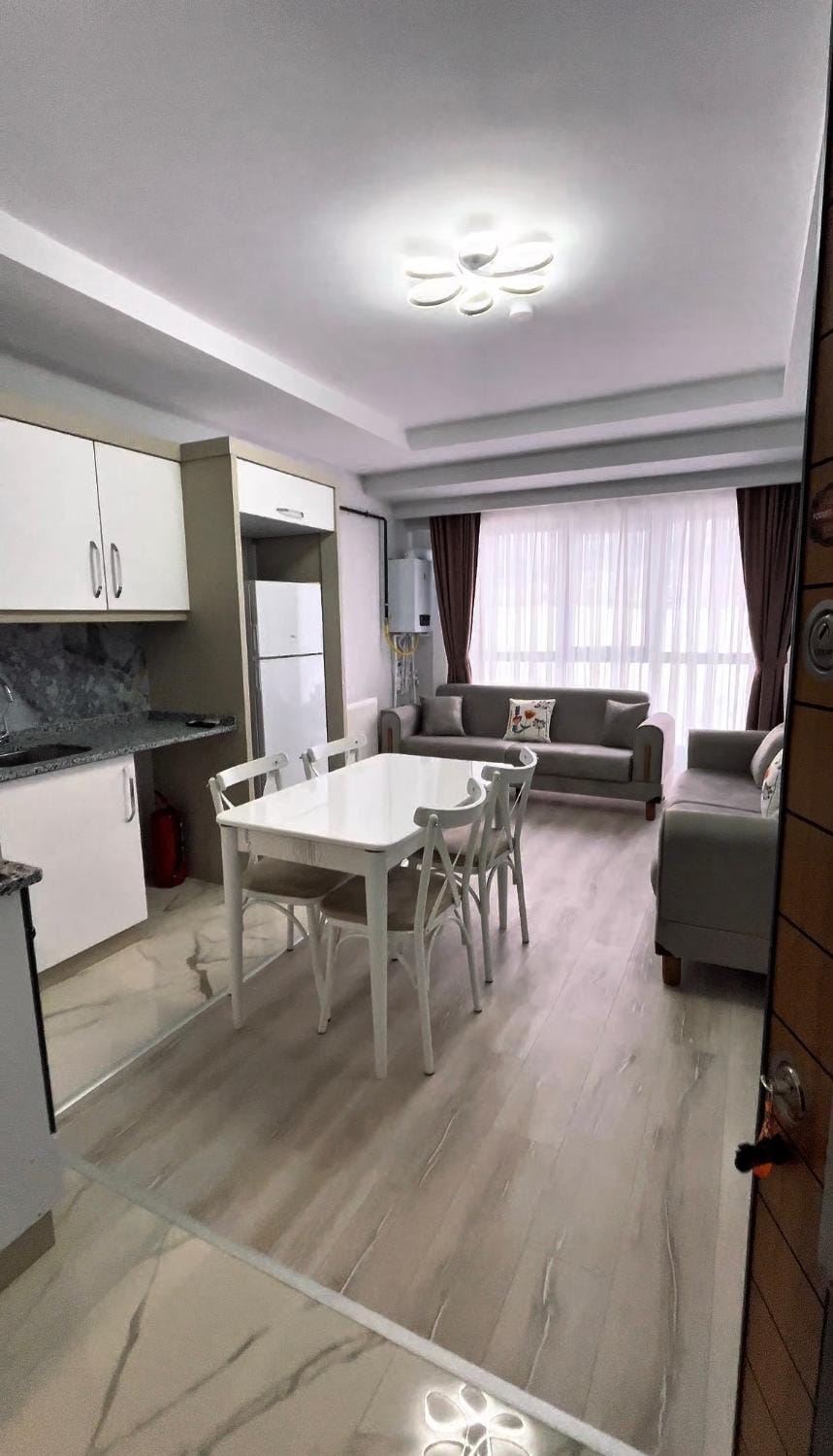 Living room, Dining area, kitchen