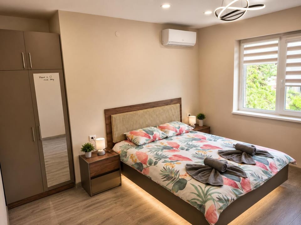Apartment Be Happy 4, Premium Apartment in Ruse City Centre Apartment in Ruse