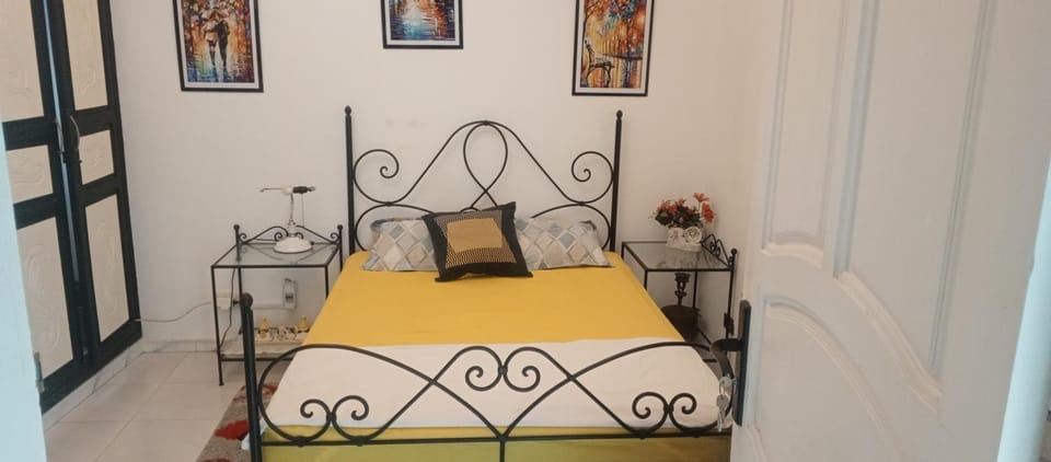 chambre climatisée Bed and Breakfast in Tunis