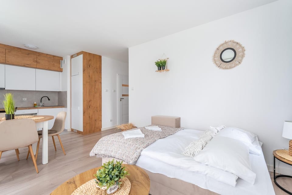 Kitchen or kitchenette, Living room, Photo of the whole room, Seating area, Dining area, stove