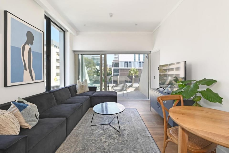 Trendy lifestyle building 1 Bedroom| Bree street Apartment in Cape Town