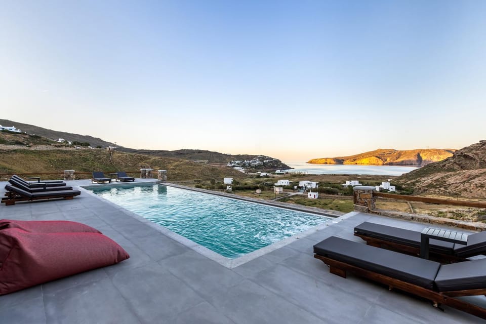 Hot Tub, Mountain view, Sea view, Swimming pool