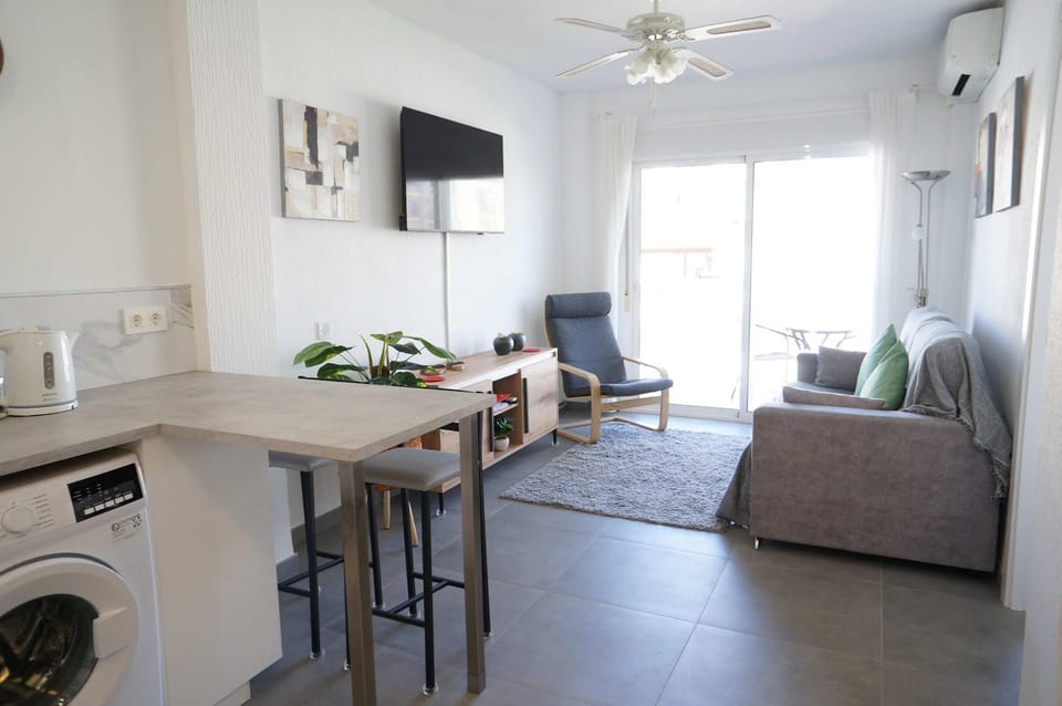 Delfin Torrecilla Beach Apartment in Nerja