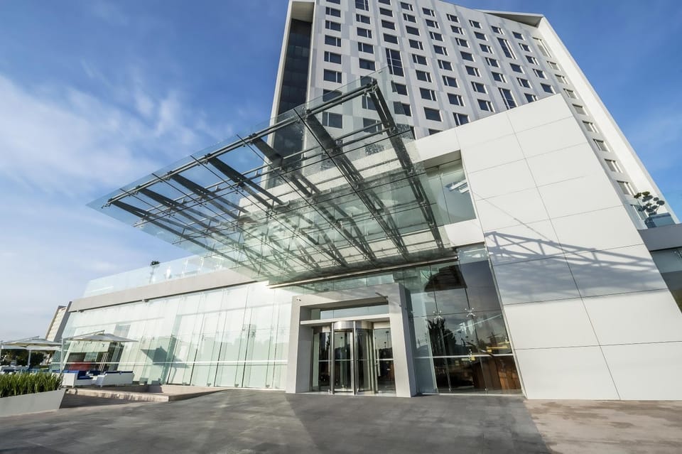 Property building, Facade/entrance, Day