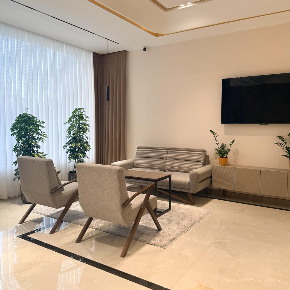 Communal lounge/ TV room