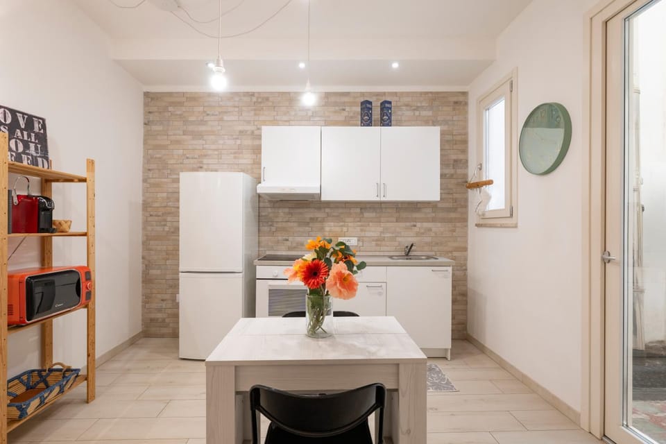 Dining area, microwave, oven, kitchen