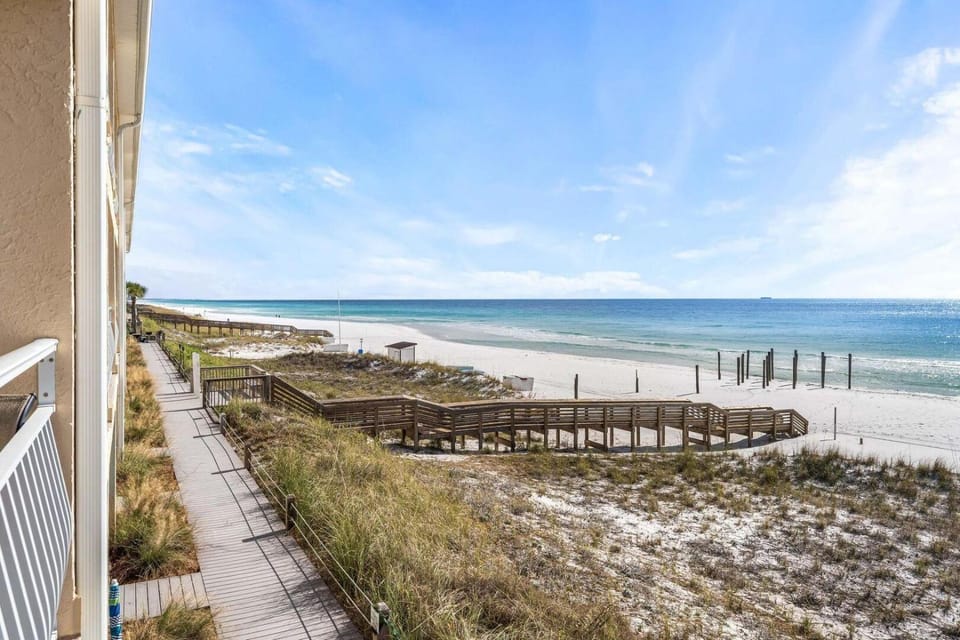 Crystal Sands 215A- Saltwater Daze House in Destin