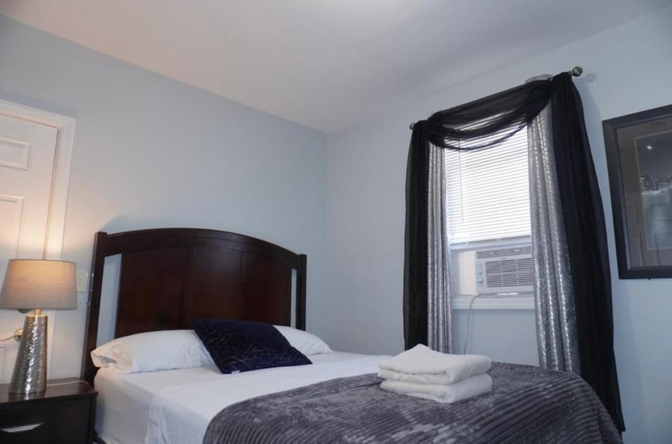 West New York room 15 Bed and Breakfast in North Bergen