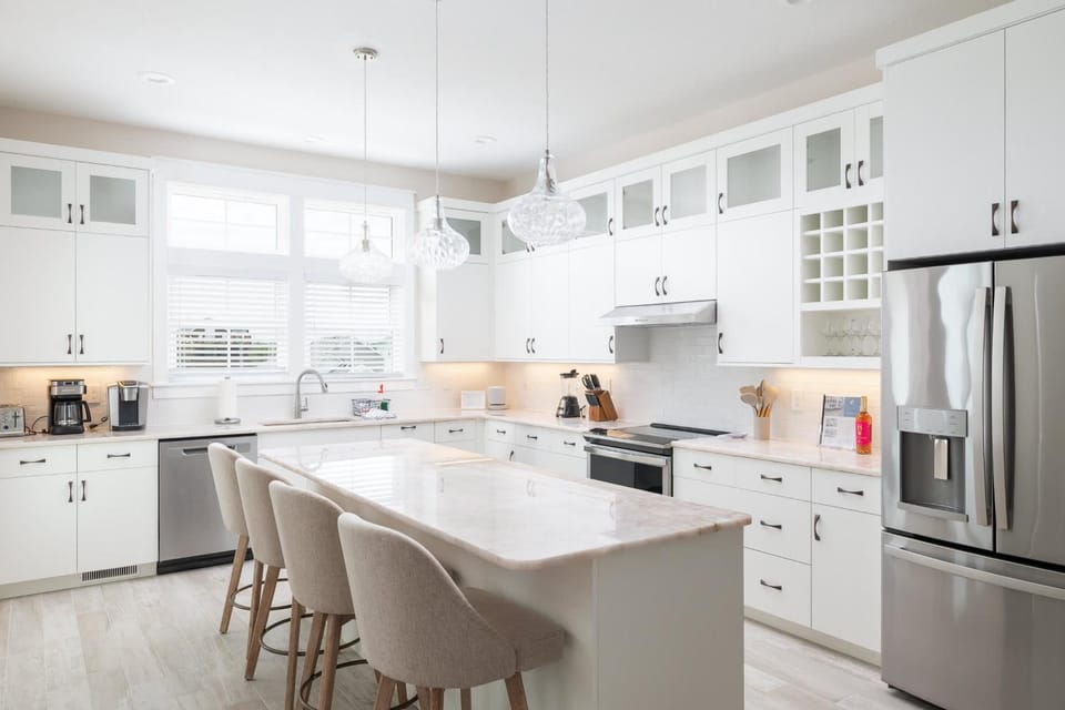 Brand New Luxury Build 2 Min Walk to Beach w Pool Apartment in Kill Devil Hills