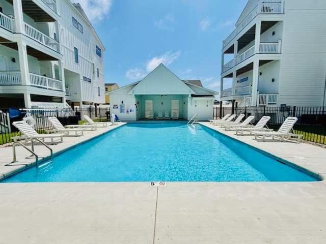 Brand New Luxury Build 2 Min Walk to Beach w Pool Apartment in Kill Devil Hills