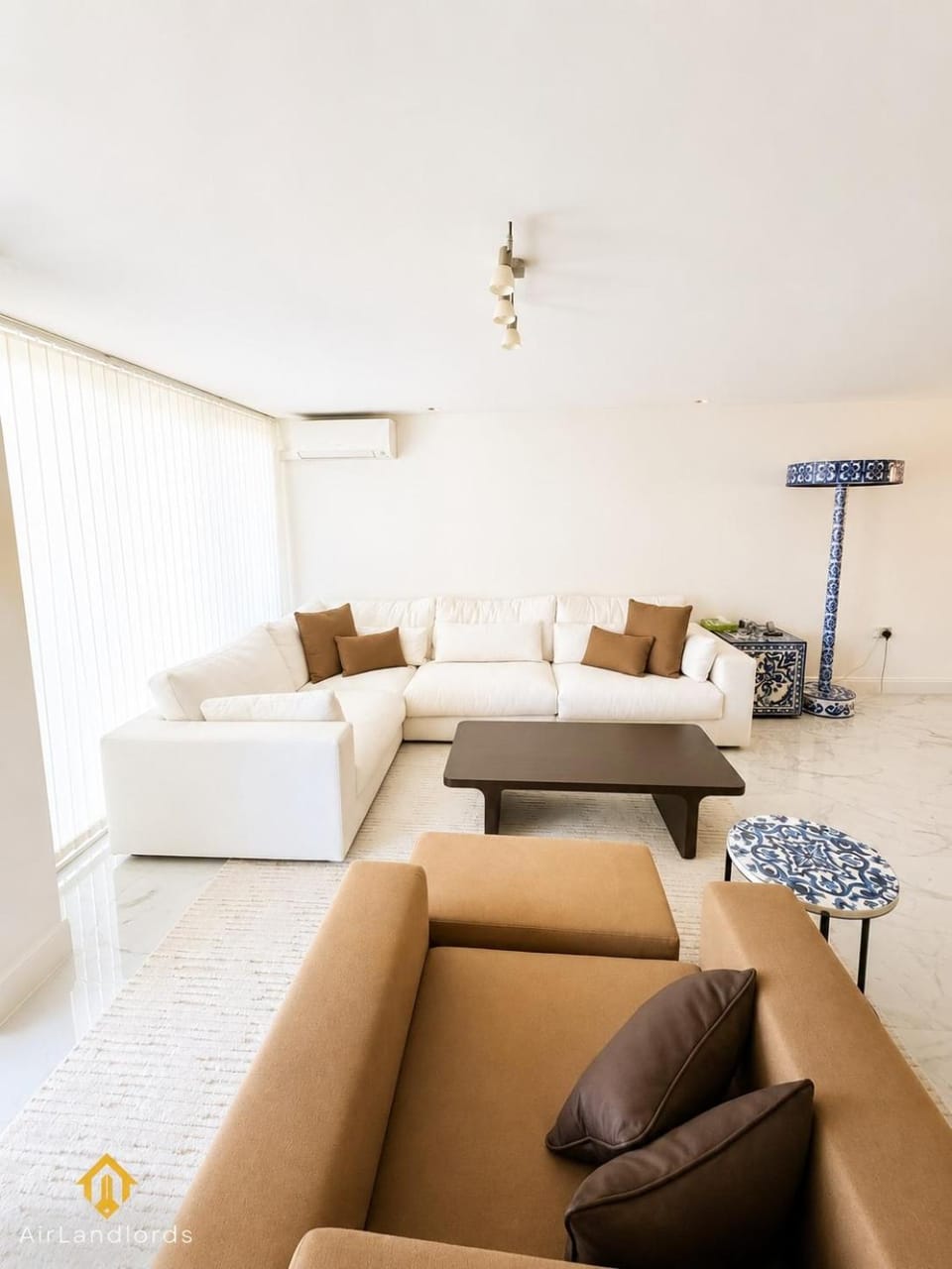 Exclusive 2 bedroom Flat near Kew Bridge Station Apartment in Brentford