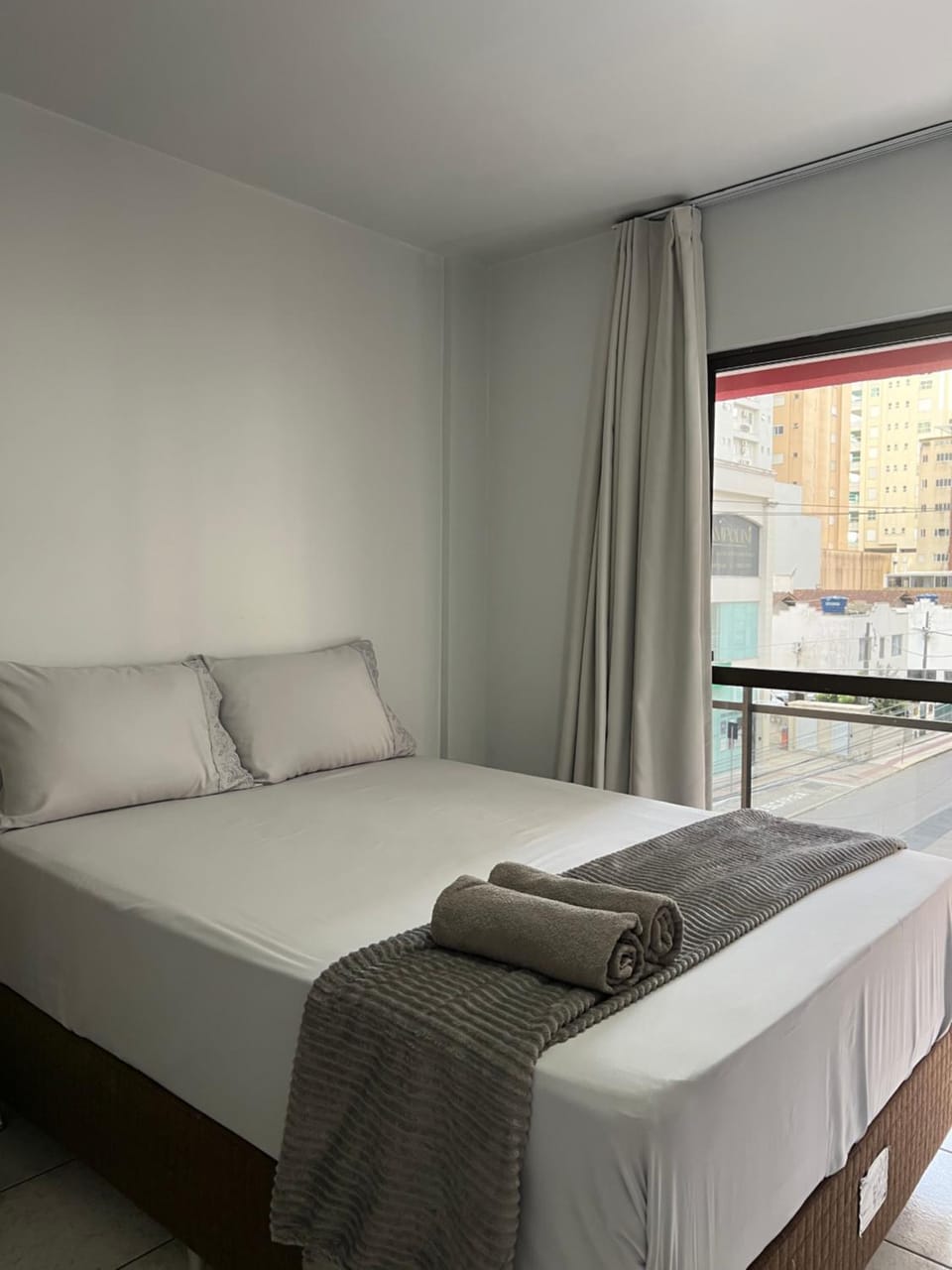 Bed, Balcony/Terrace, Photo of the whole room, Bedroom, towels