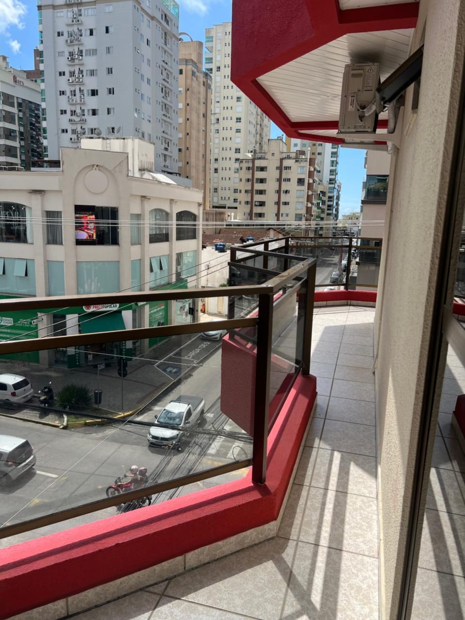 View (from property/room), Balcony/Terrace, Street view, Location