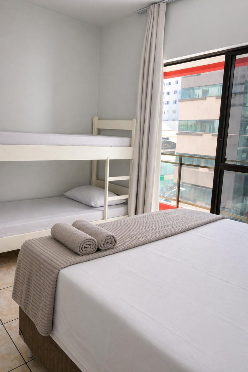 Bed, Balcony/Terrace, Photo of the whole room, Bedroom, bunk bed, towels