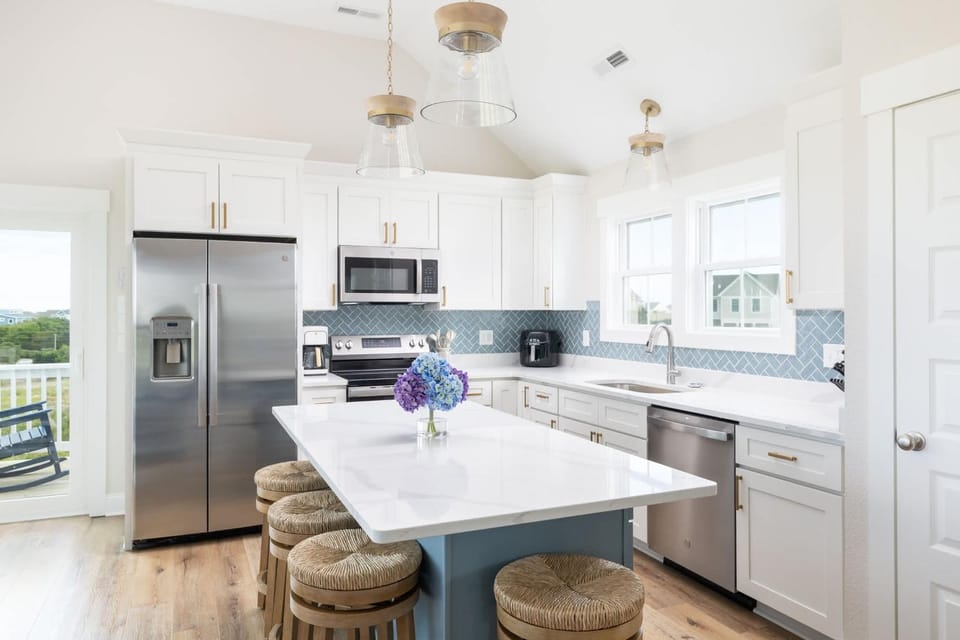 New Corolla Home with Pool & Spa House in Corolla