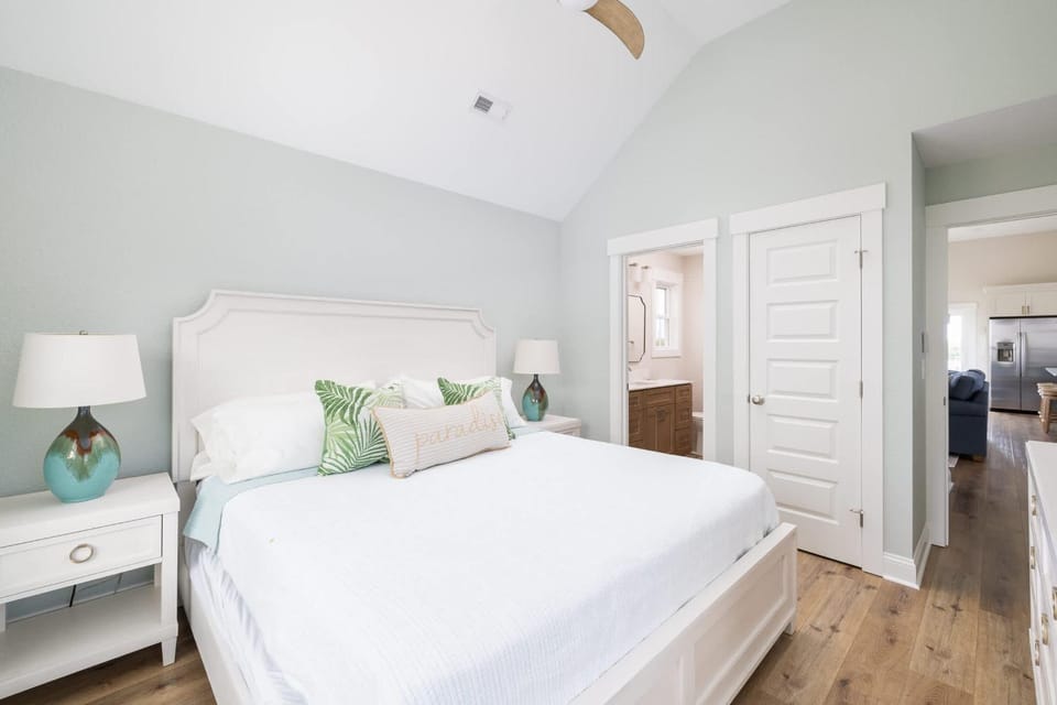 New Corolla Home with Pool & Spa House in Corolla