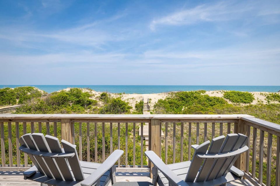 New Listing Oceanfront Hot Tub Amazing Views House in Corolla