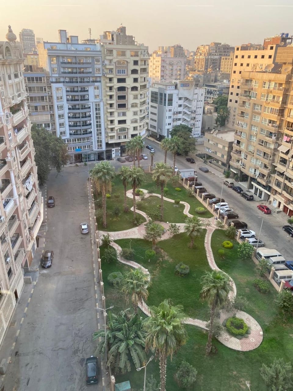4 ميدان الجمهوريه متفرع من البطل احمد عبدالعزيز المهندسين جامعة الدول Apartment in Egypt