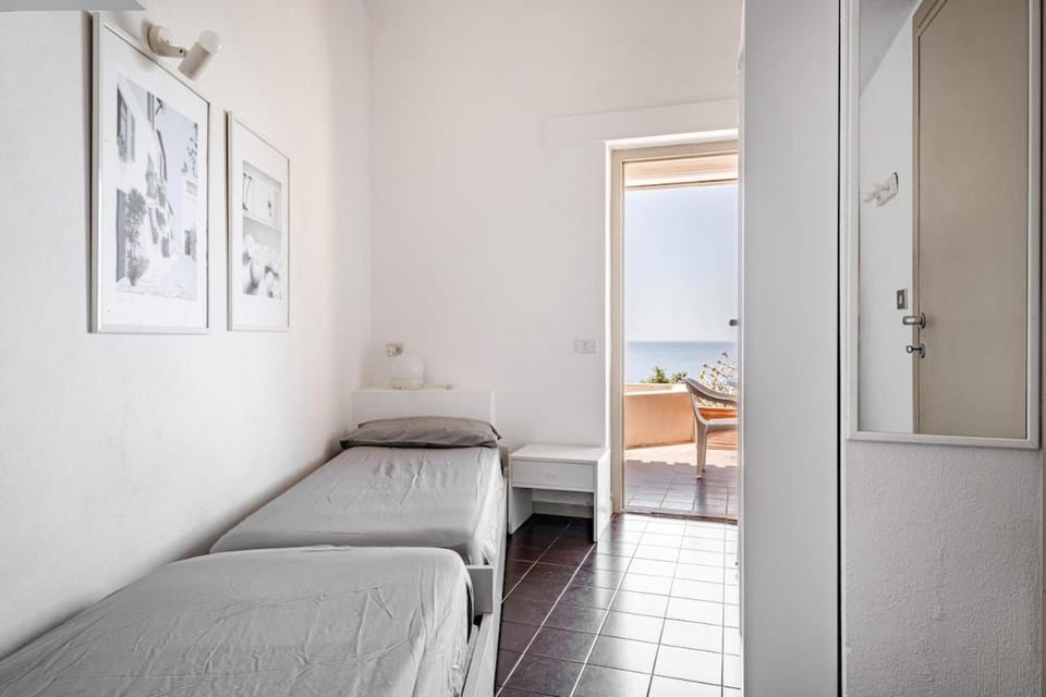 Bright little villa with a sea view Apartment in Sardinia