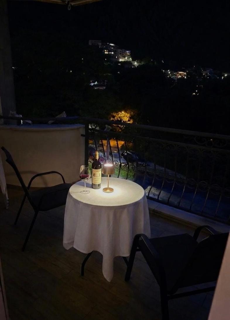 Apartment Sofia - Modern 2-Bedroom Retreat Near Kotor Old Town Apartment in Kotor