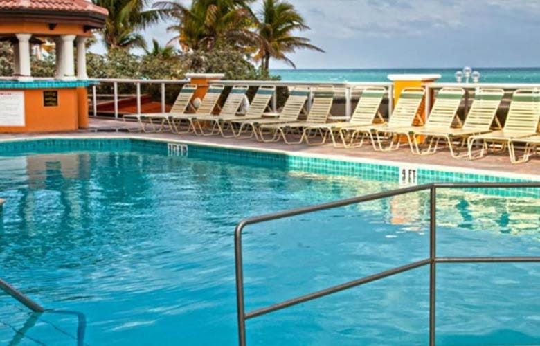 Hollywood Beach Tower - Studio Suite Apartment in Hollywood Beach