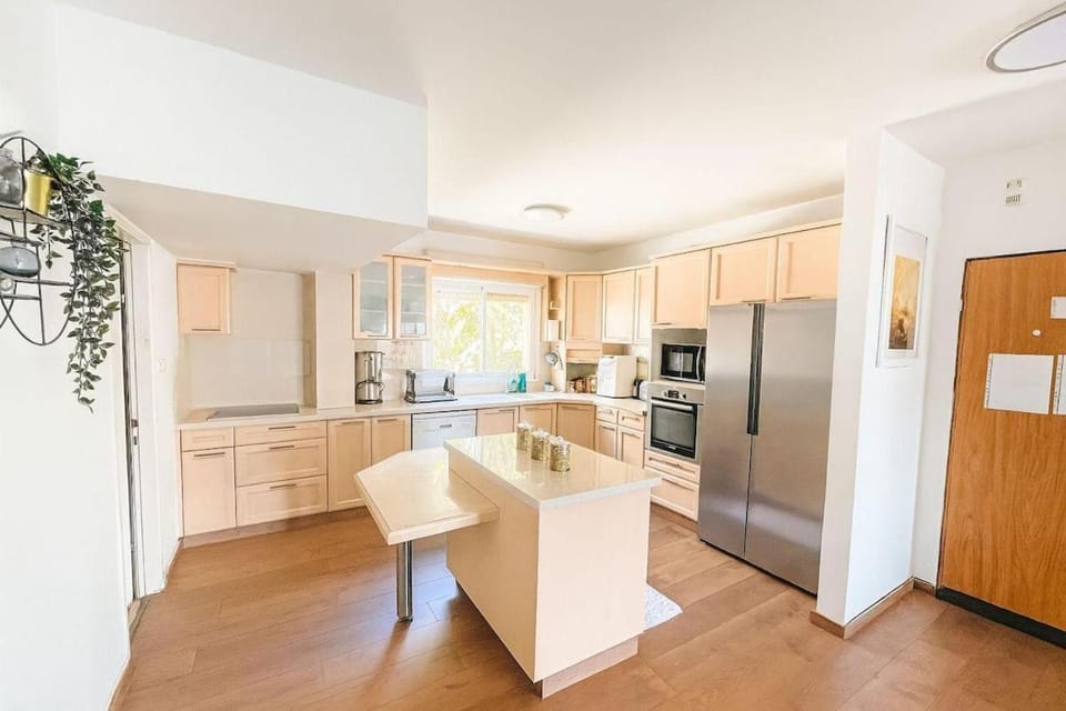 Modi'in Idéal pour Famille 7 couchages Top Emplacement Apartment in Center District