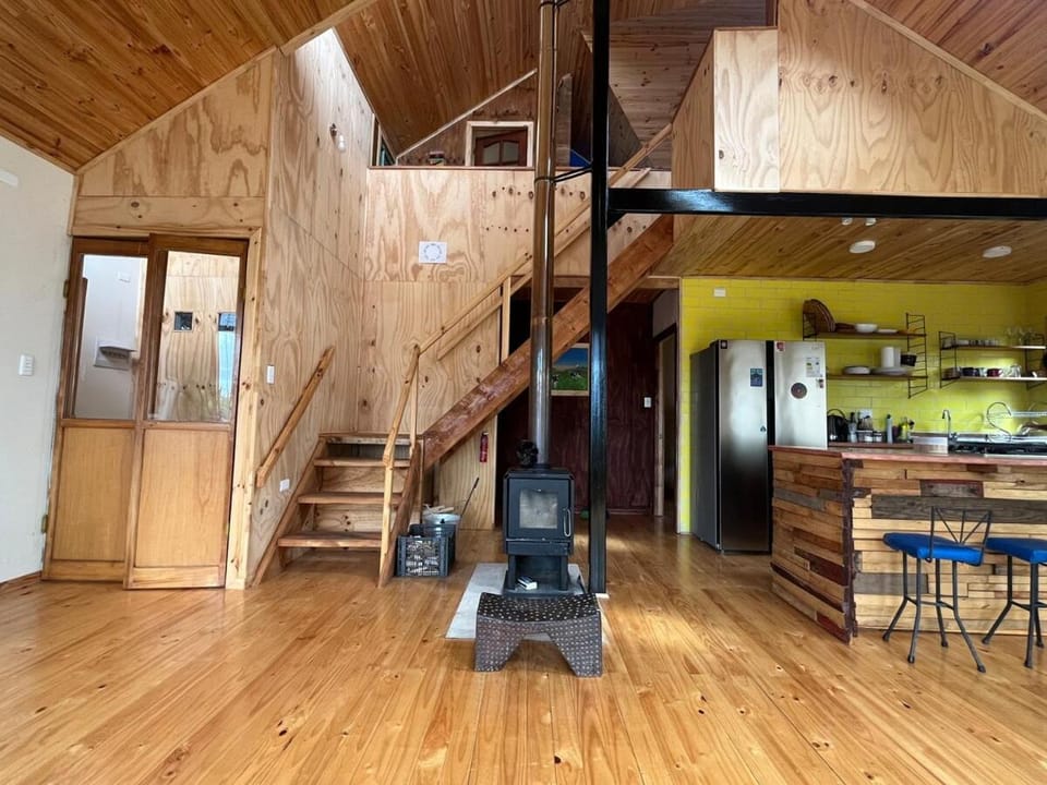 Quiet Queilén House in Los Lagos, Chile