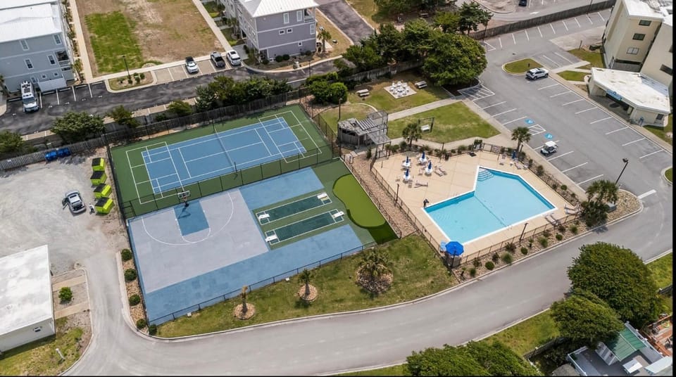 Mystic Sands Apartment in Emerald Isle
