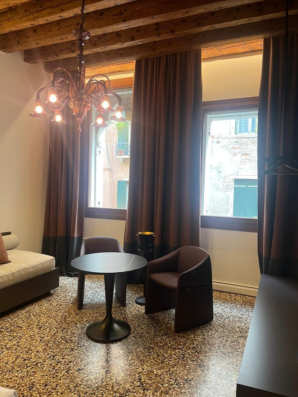Seating area