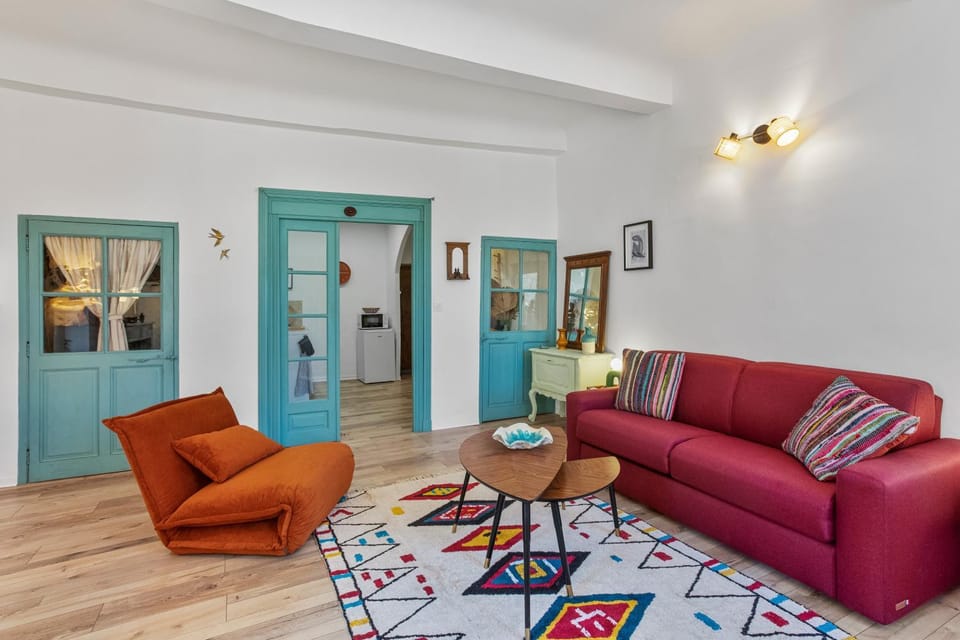 Property building, Living room