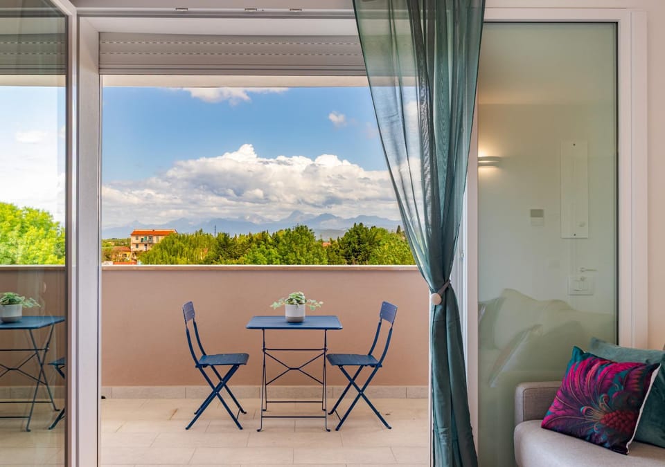 Natural landscape, Balcony/Terrace