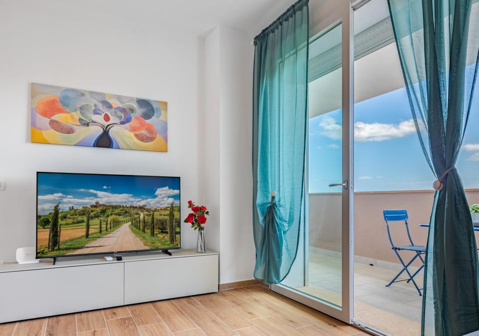 TV and multimedia, Living room