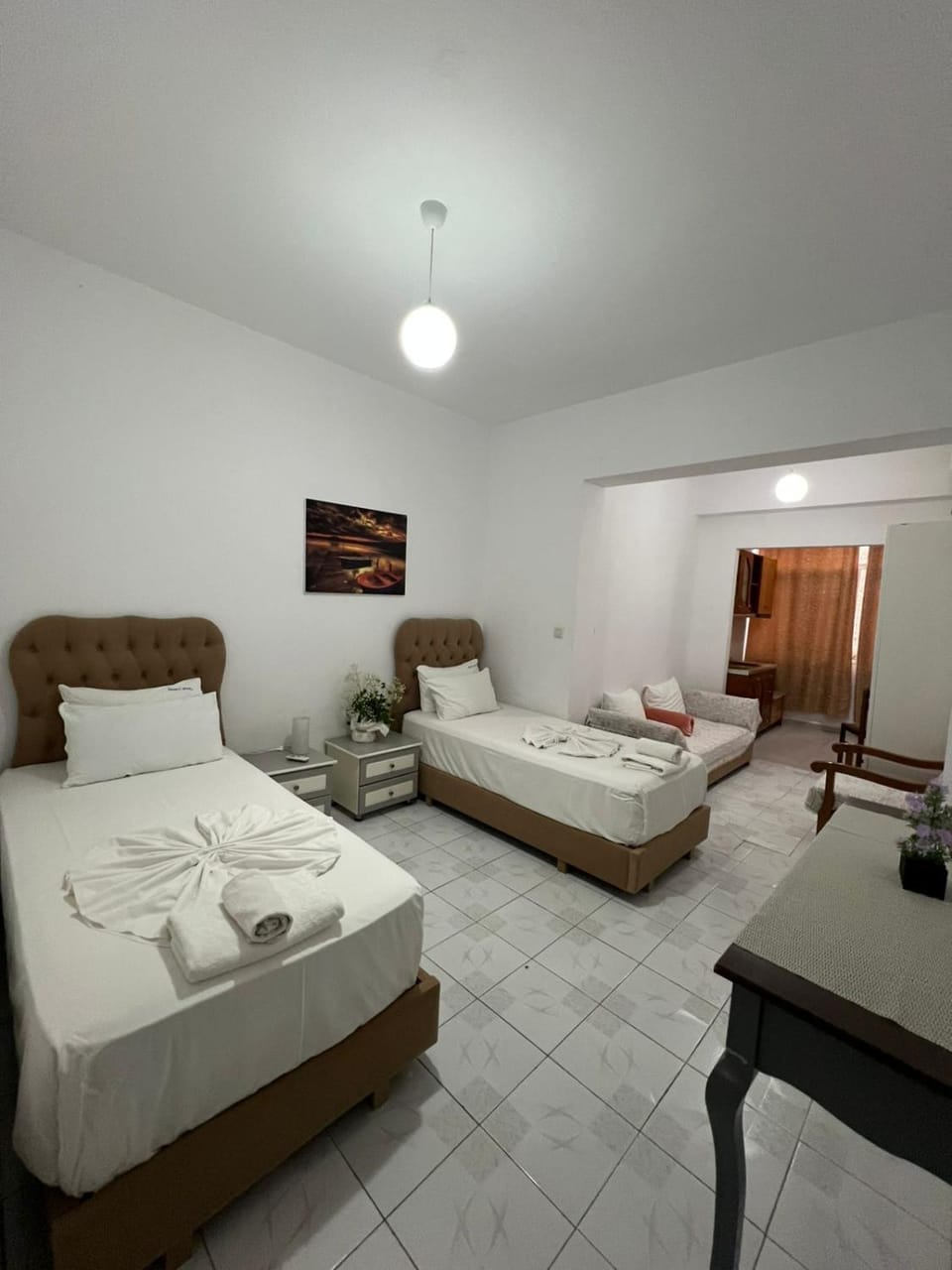 Living room, Photo of the whole room, Bedroom
