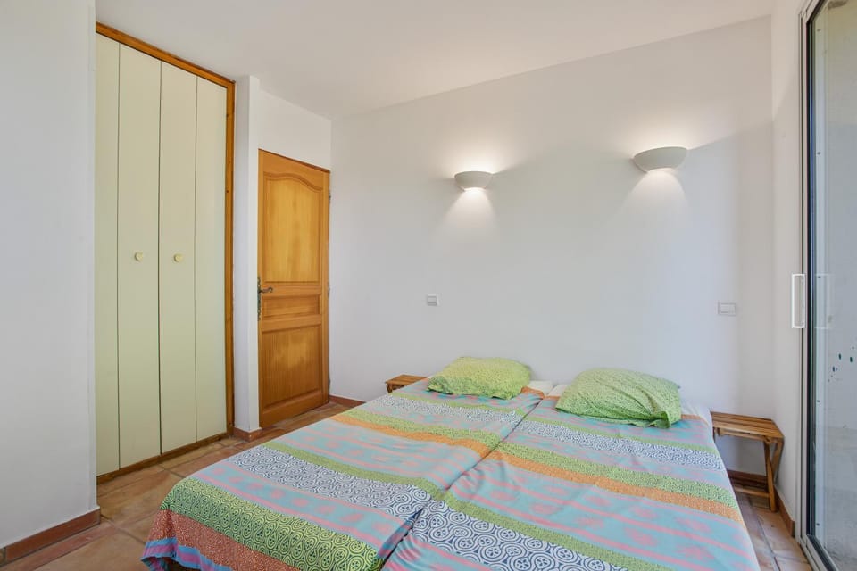 Property building, Living room, Bedroom