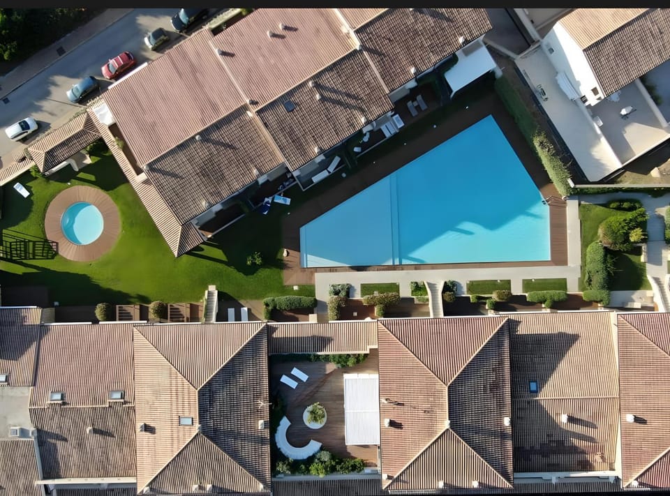 Property building, Swimming pool