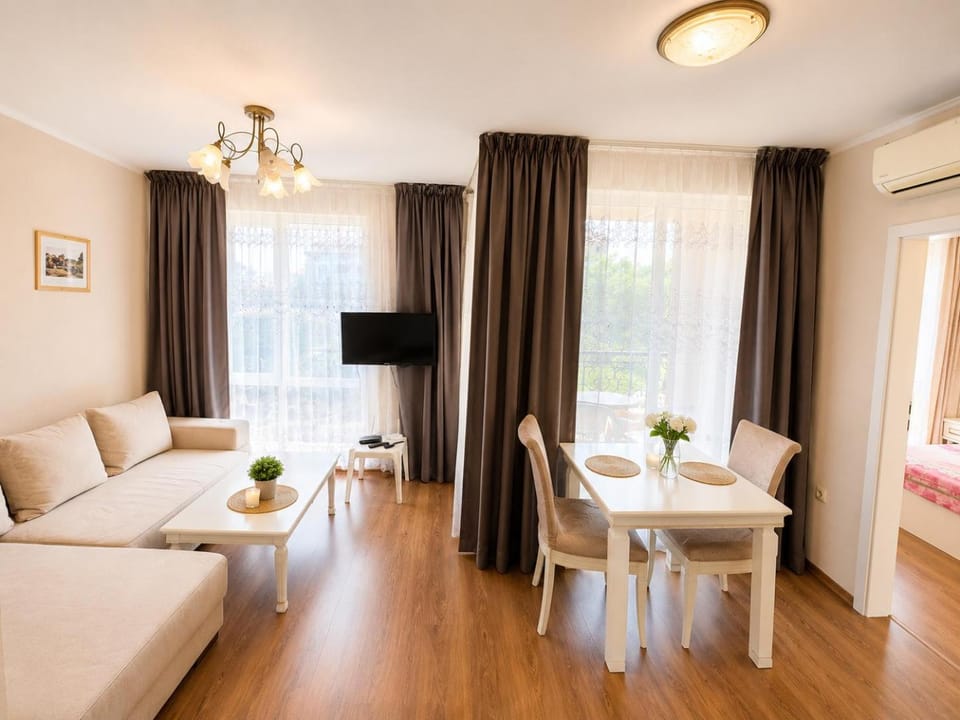Izida Palace - Premium Apartments Apartment in Sunny Beach